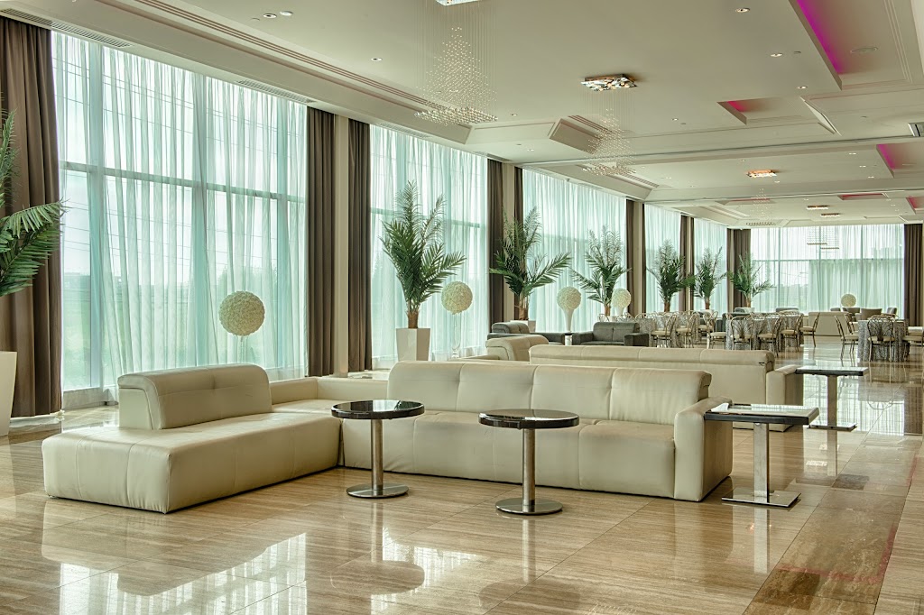 Le Crystal Salles De Réception | 5285 Boul Henri-Bourassa O, Saint-Laurent, QC H4R 1B7, Canada | Phone: (514) 337-8160