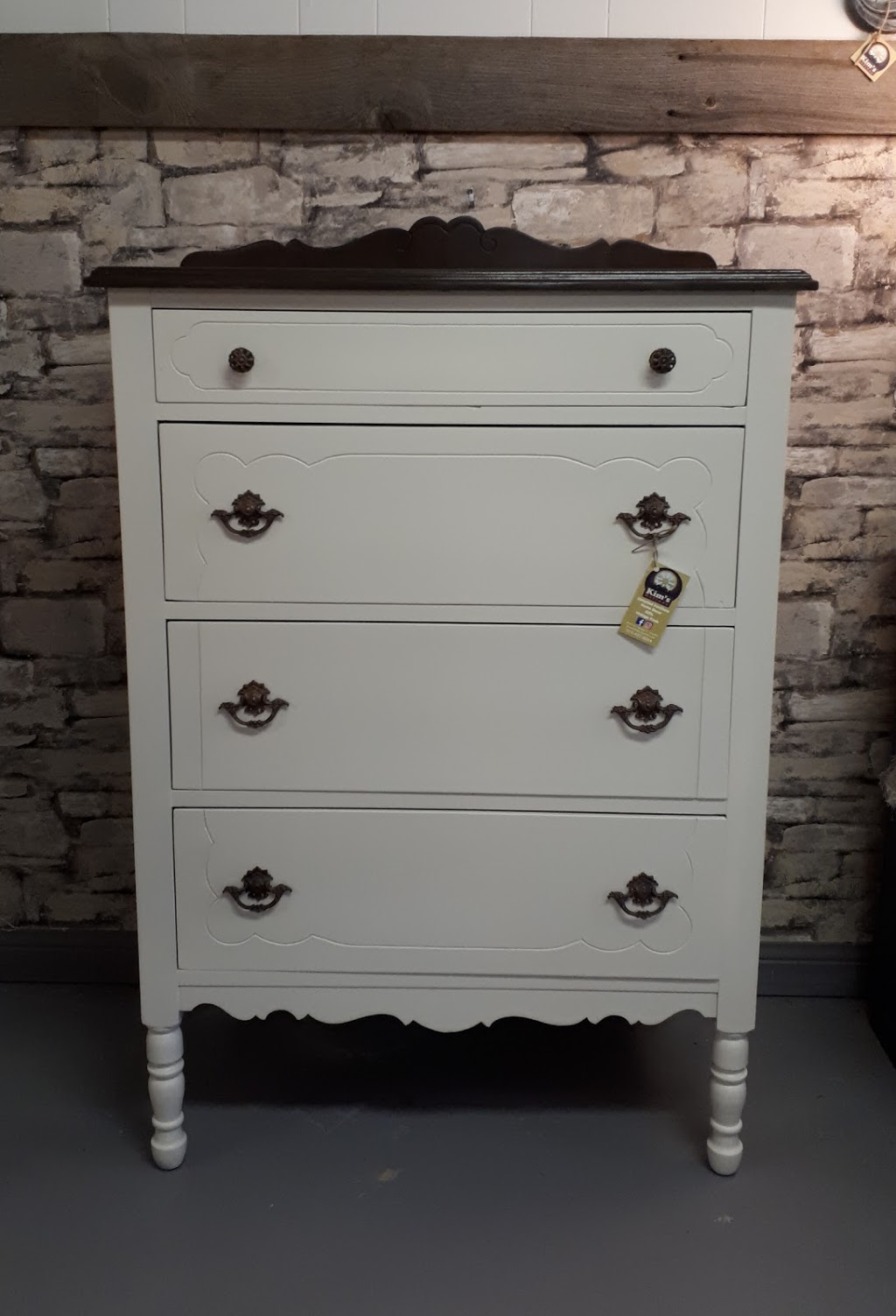 Kimberlys One-of-a-Kind | 444 St George St N, Dresden, ON N0P 1M0, Canada | Phone: (519) 437-8064
