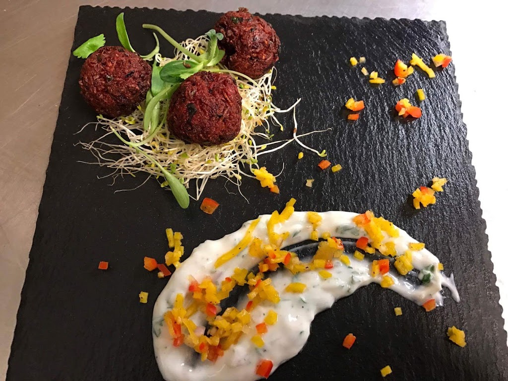 Cuisine Macaya | 679 Rue Hauterive, Laval, QC H7G 4L8, Canada | Phone: (438) 388-0115