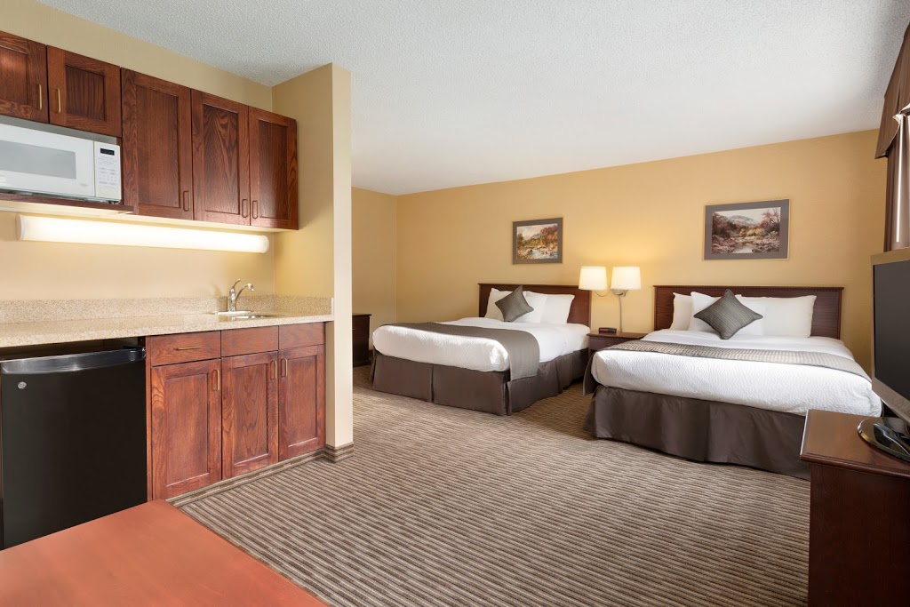 Days Inn by Wyndham Calgary South | 3828 Macleod Trail, Calgary, AB T2G 2R2, Canada | Phone: (403) 243-5531