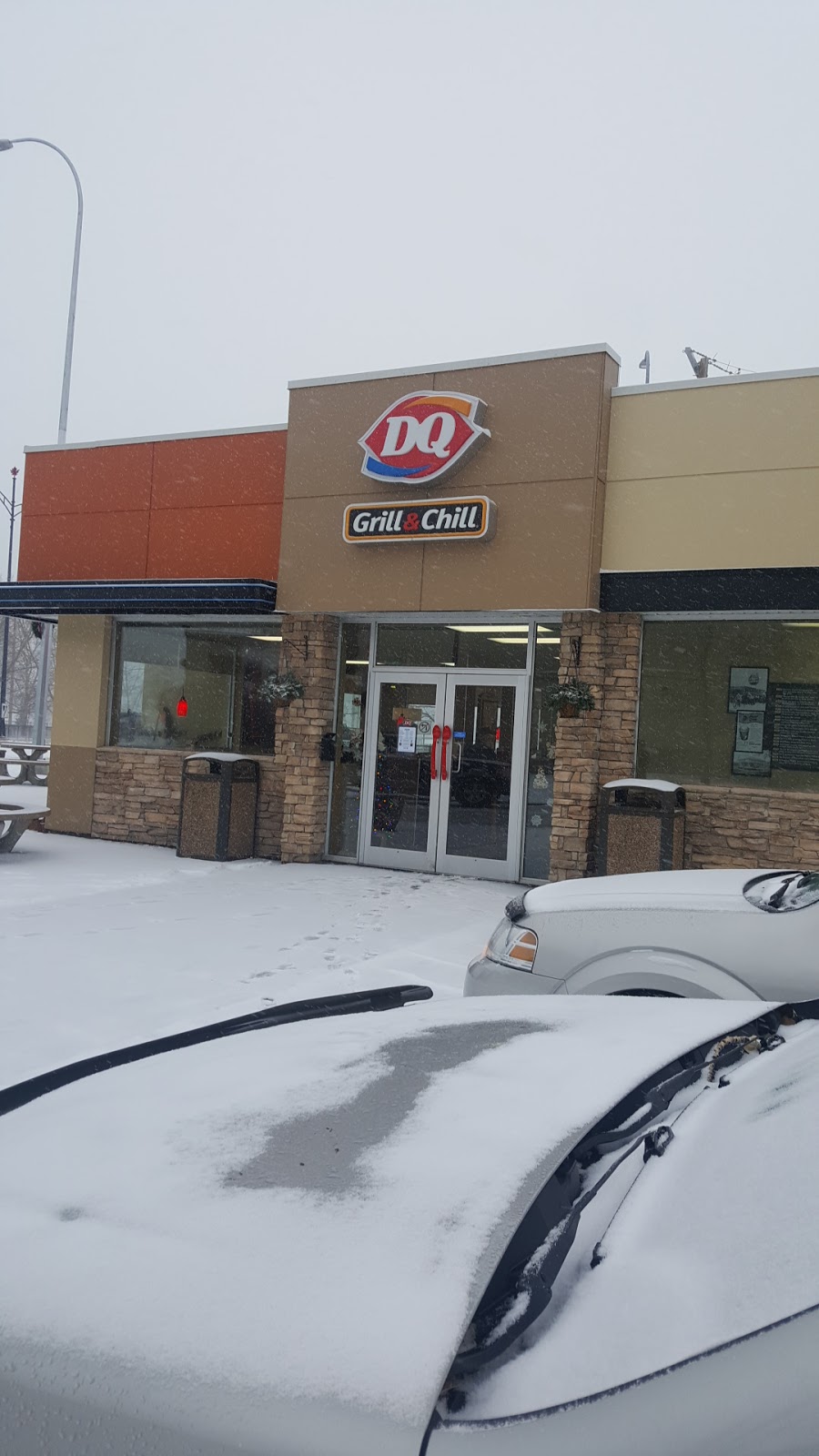 Dairy Queen Grill & Chill | 1701 49 St NW, Calgary, AB T3B 1B9, Canada | Phone: (403) 286-1055