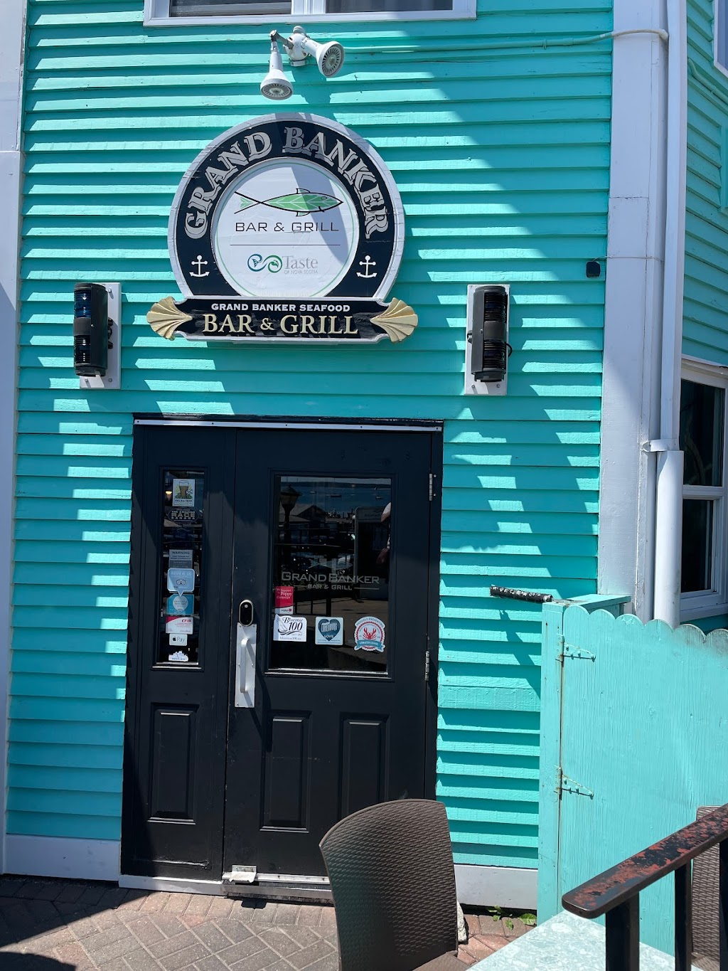 Grand Banker Bar & Grill | 82 Montague St, Lunenburg, NS B0J 2C0, Canada | Phone: (902) 634-3300