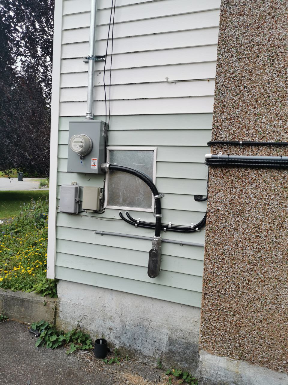 Redox Electric | Professional Electrical Service | 12342 216 St, Maple Ridge, BC V2X 5K3, Canada | Phone: (604) 910-9691