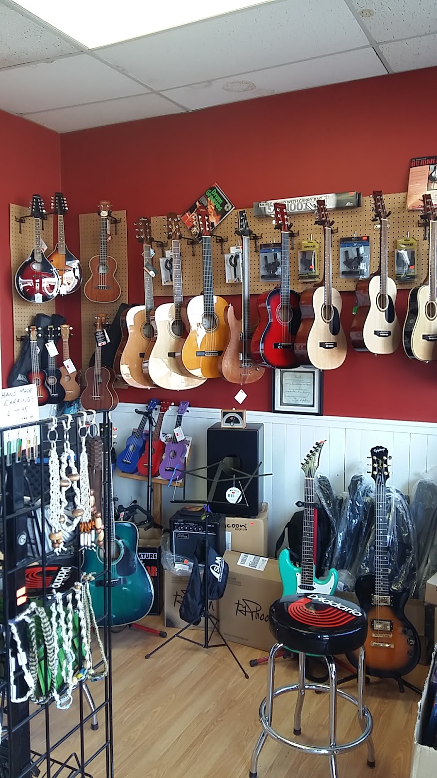 globalstrings.com | 4730 Hwy 1, Granville Centre, NS B0S 1A0, Canada | Phone: (902) 247-4449