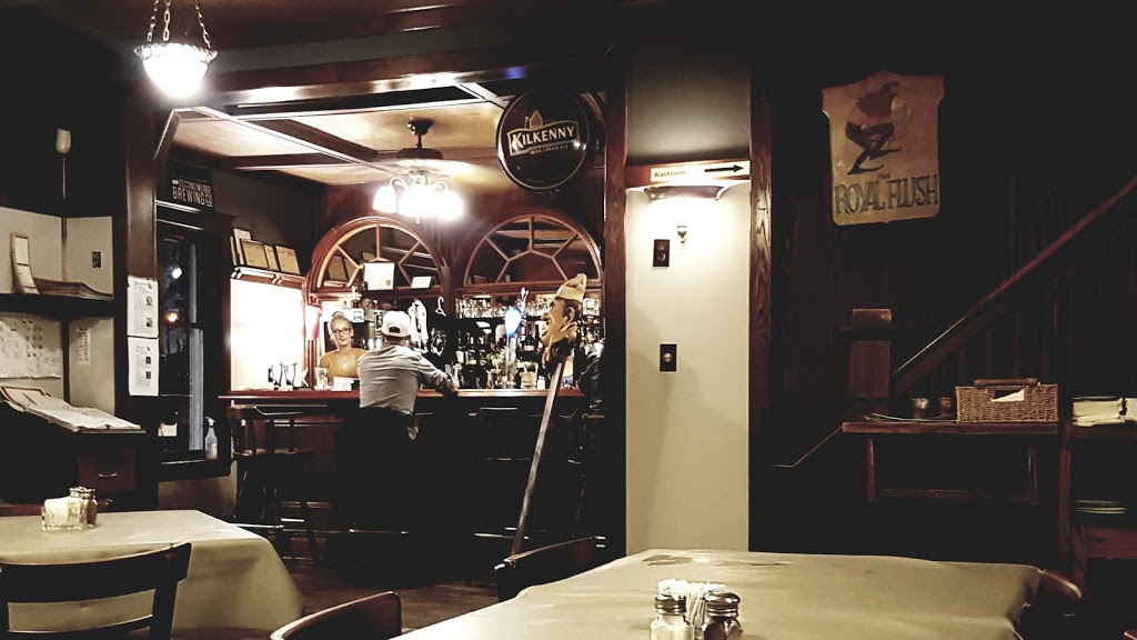 Jesters Court Pub & Eatery | 279 Queen St, Port Perry, ON L9L 1B9, Canada | Phone: (905) 985-2775