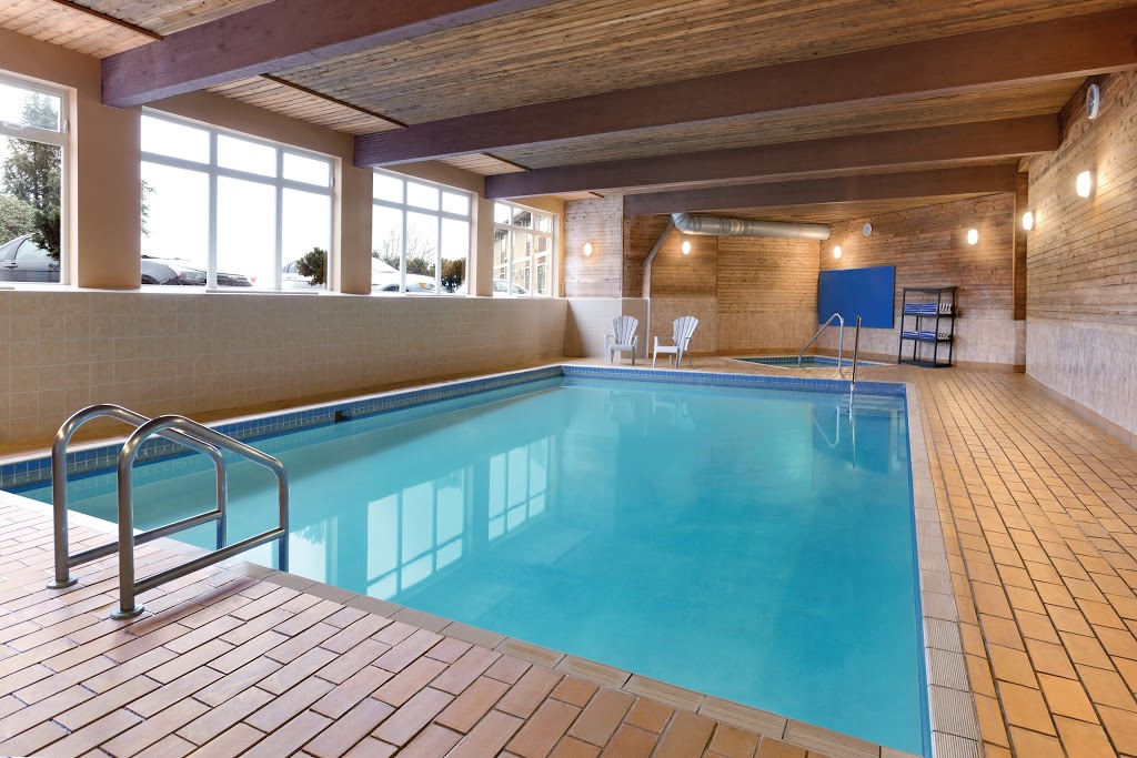 Days Inn by Wyndham Nanaimo | 809 Island Hwy, Nanaimo, BC V9R 5K1, Canada | Phone: (250) 980-3925