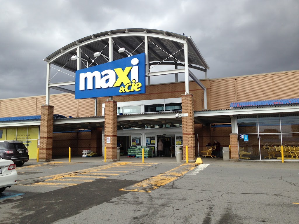 Maxi & Cie | 6381 Route Transcanadienne, Pointe-Claire, QC H9R 5A5, Canada | Phone: (514) 694-7450