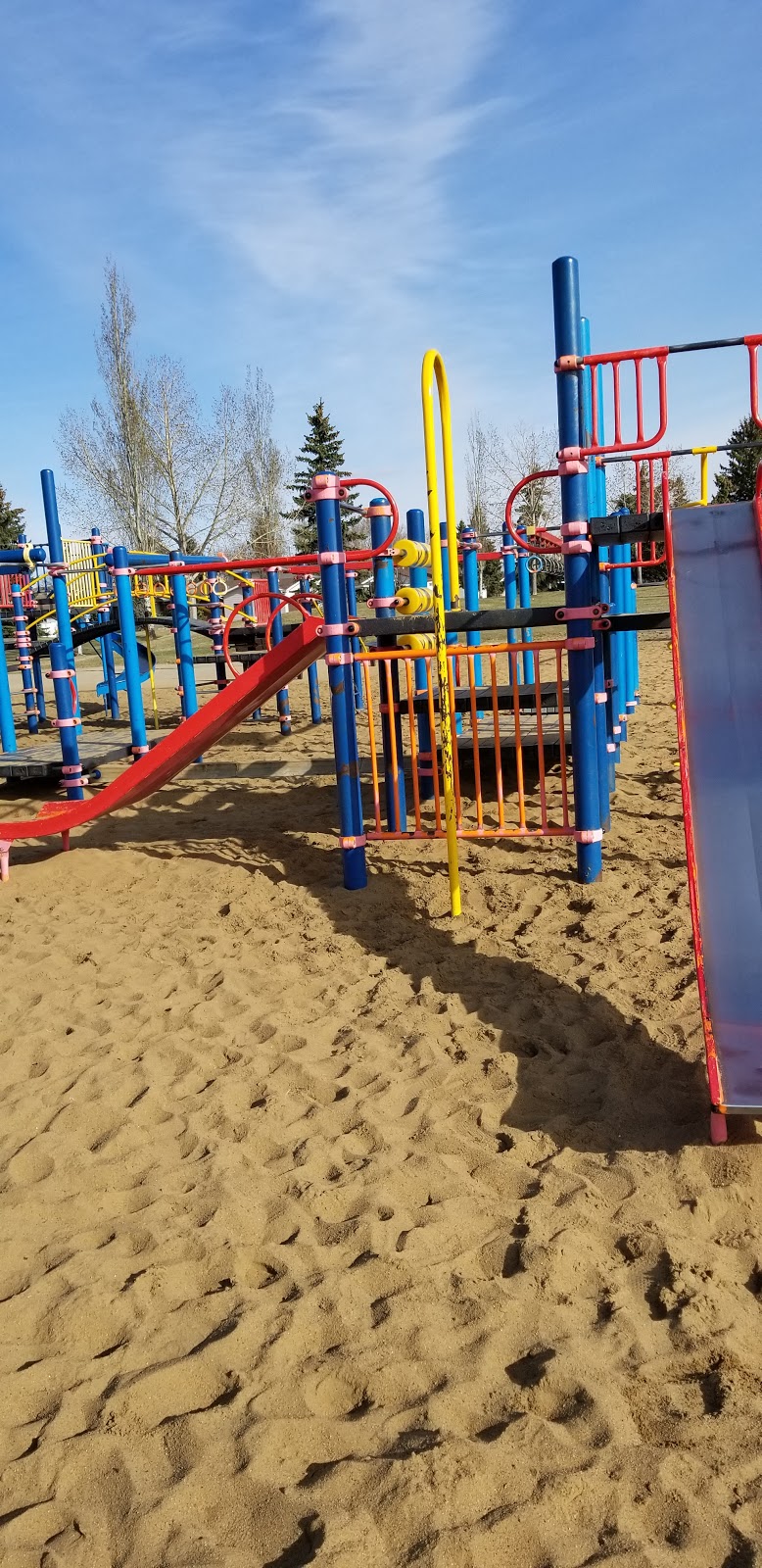 Meyonohk Park | 1840 Lakewood Road South, Edmonton, AB T6K 3Y5, Canada | Phone: (780) 442-5311