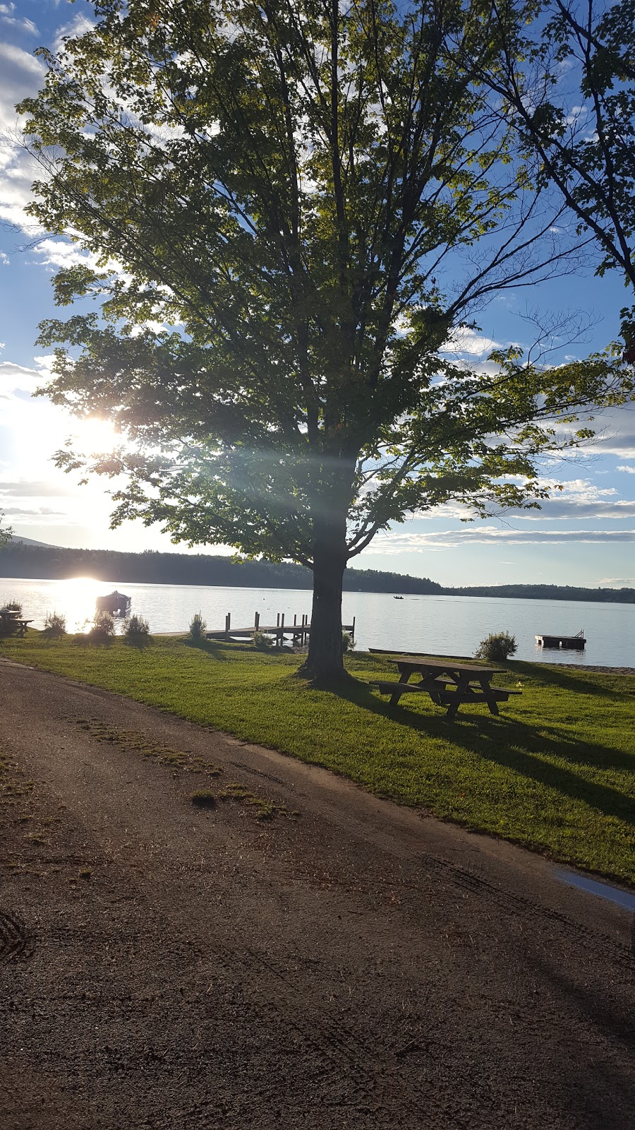 Willoughby Lake Cabins | 2004 VT-5A, Orleans, VT 05860, USA | Phone: (802) 525-3401