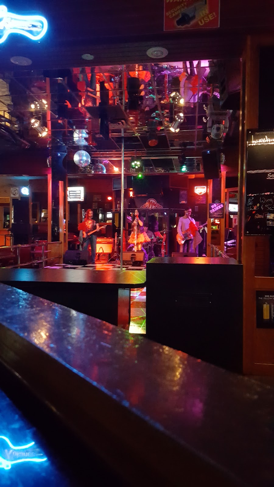 Marion Hotel | 393 Marion St, Winnipeg, MB R2H 0V4, Canada | Phone: (204) 233-1477