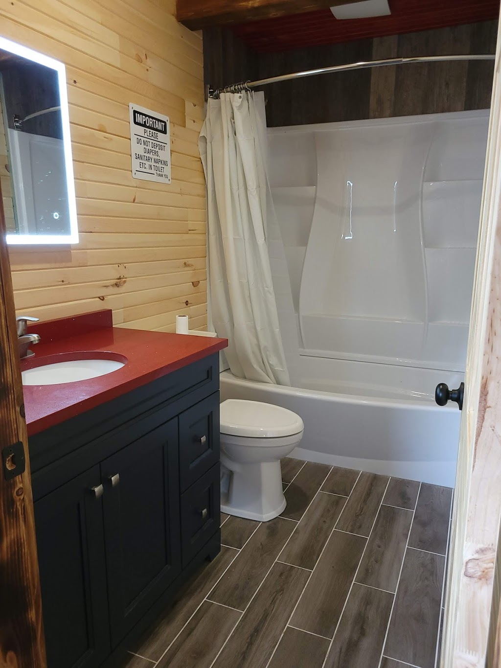 Stoneburg Cove Cottages | 59 Carter Rd, Carrying Place, ON K0K 1L0, Canada | Phone: (613) 475-0765