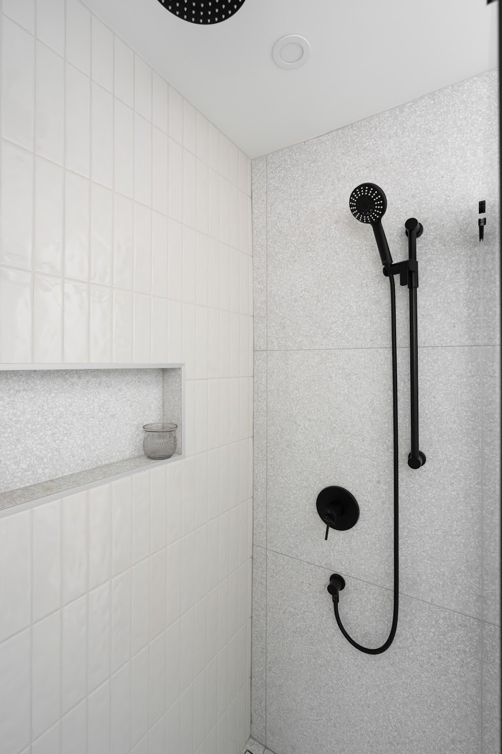 Studio Nola. | 7900 Rue des Quatre-Vents, Laval, QC H7A 0E9, Canada | Phone: (514) 777-6125