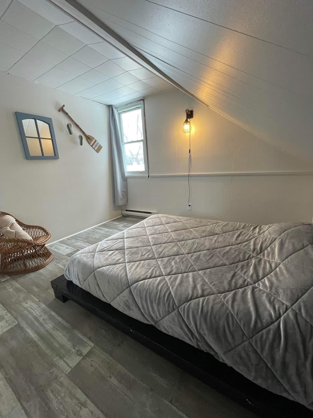 Chalet Lac Noir, Saintjeandematha | 2100 Rte Louis-Cyr, Saint-Jean-de-Matha, QC J0K 2S0, Canada | Phone: (450) 846-4015