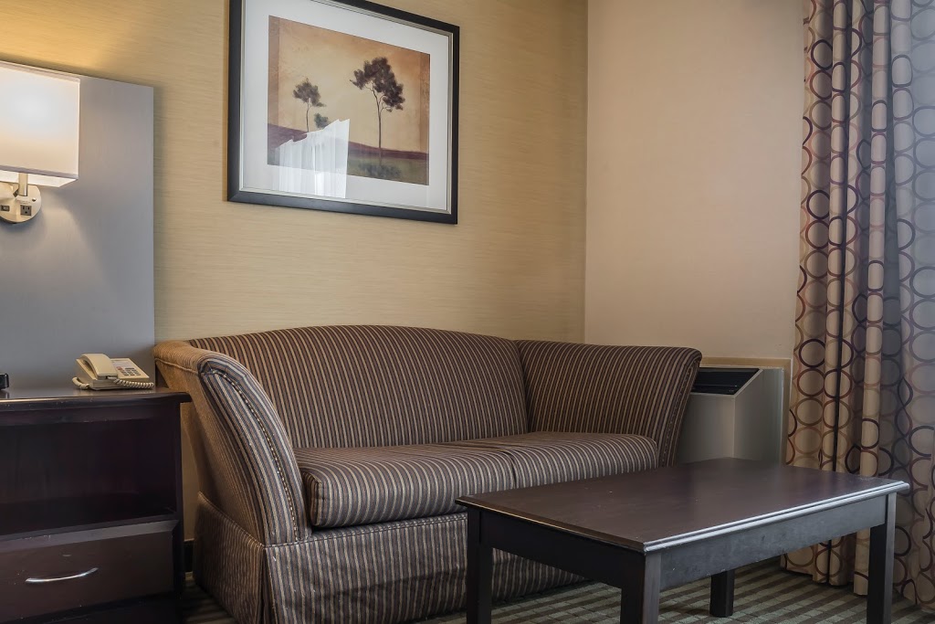 Comfort Inn Chatham | 1100 Richmond St, Chatham, ON N7M 5J5, Canada | Phone: (519) 352-5500