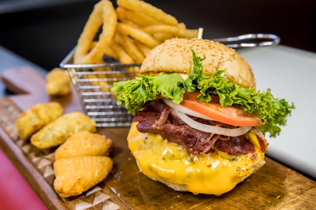 Burger Factory | 2460 Neyagawa Blvd #9, Oakville, ON L6H 7P4, Canada | Phone: (289) 725-7424