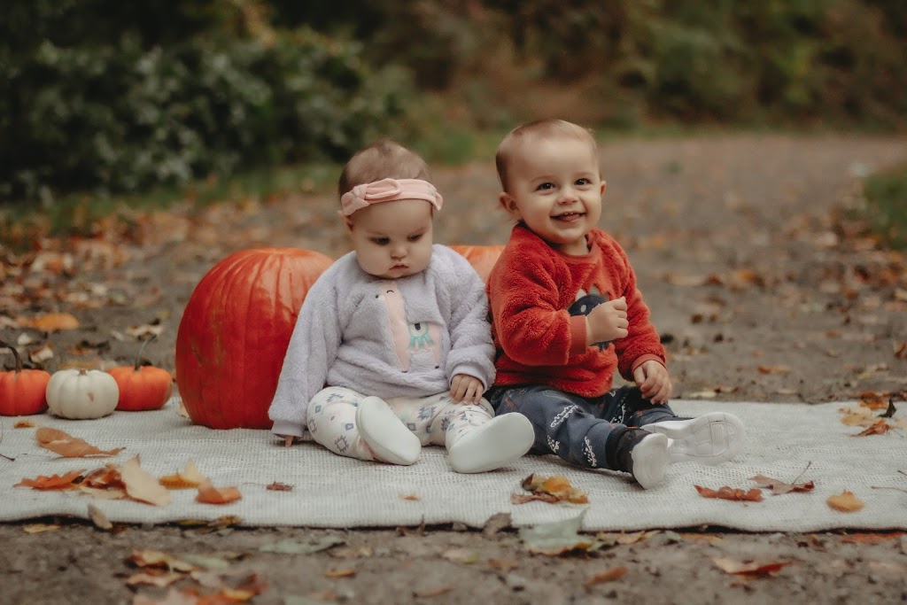 Jess Robillard Photography | 13 Cameron Ave N, Hamilton, ON L8H 4Y9, Canada | Phone: (289) 880-3058