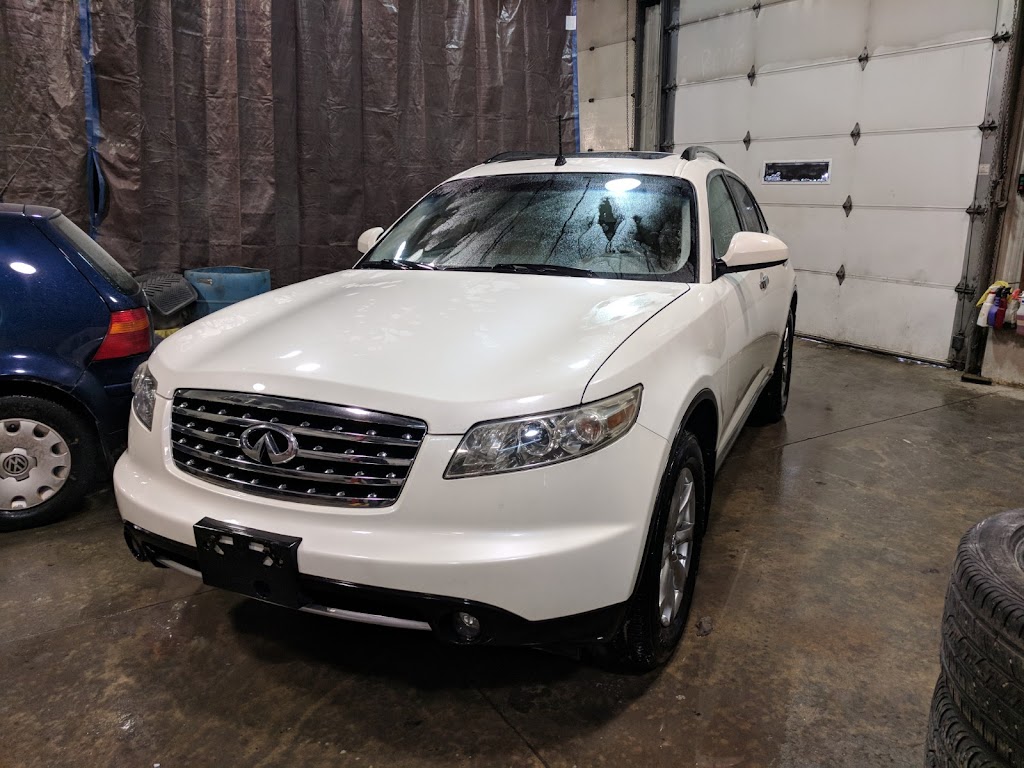 Auto Plus Montreal | 279 Bd du Curé-Labelle, Sainte-Rose, QC H7L 2Z9, Canada | Phone: (514) 885-8849
