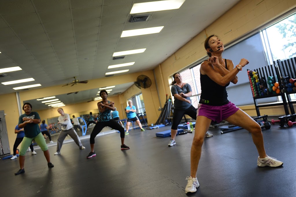 Commit 2 Fit Club | 5575 47a Ave, Delta, BC V4K 4B5, Canada | Phone: (778) 991-0180