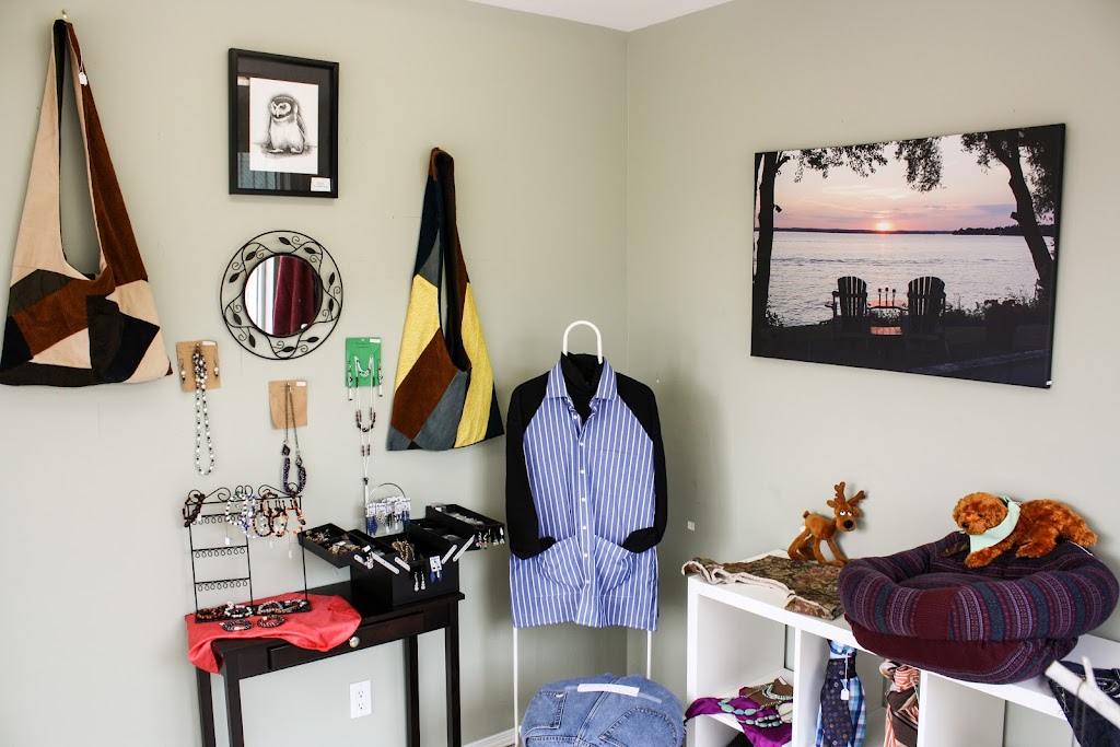 Mad Hatties World | 917 Lake Dr E, Jacksons Point, ON L0E 1L0, Canada | Phone: (905) 596-1030