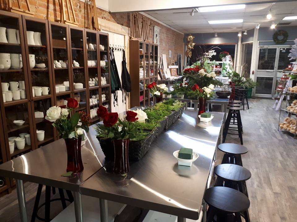 The Blossom Shop | 167 Bridge St, Carleton Place, ON K7C 2V6, Canada | Phone: (613) 257-1855