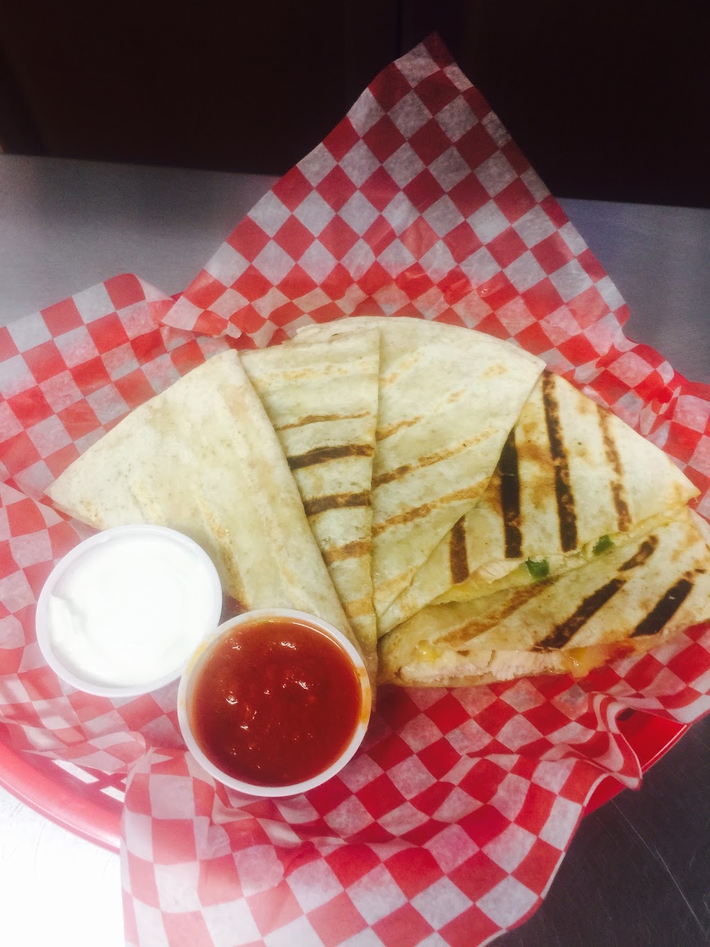 Country Chip Wagon | 8232 ON-3, Dunnville, ON N1A 2W4, Canada | Phone: (905) 701-0770