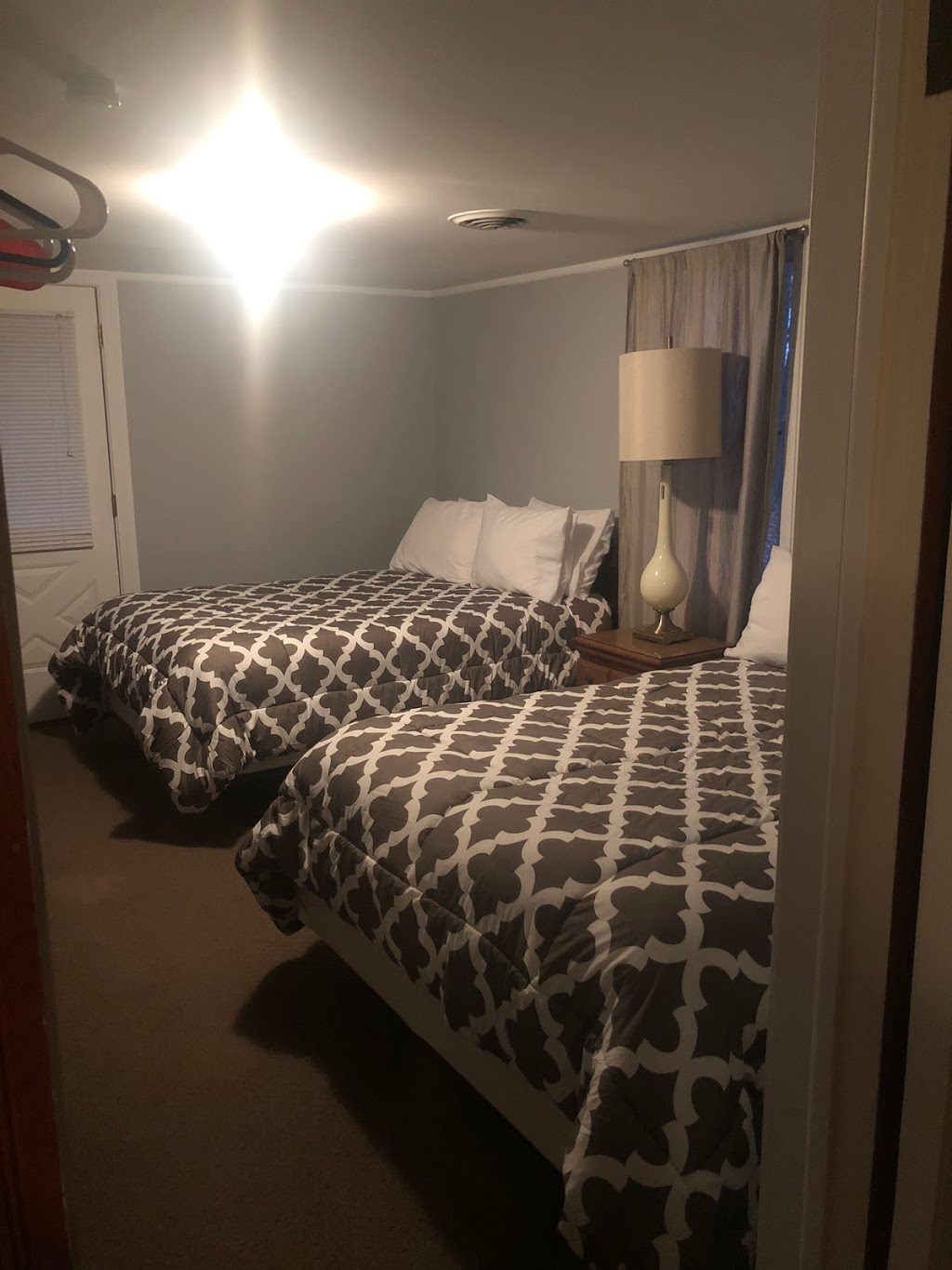 The Beachcomber | 3601 Lakeshore Rd, Lexington, MI 48450, USA | Phone: (810) 359-8859