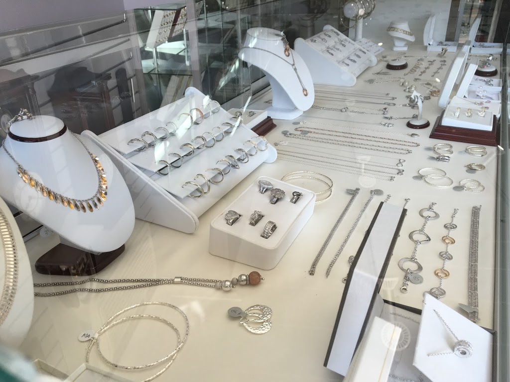 Bijouterie Martin Blouin inc | 11 Rue Leclerc, Baie-Saint-Paul, QC G3Z 2K3, Canada | Phone: (418) 435-2319