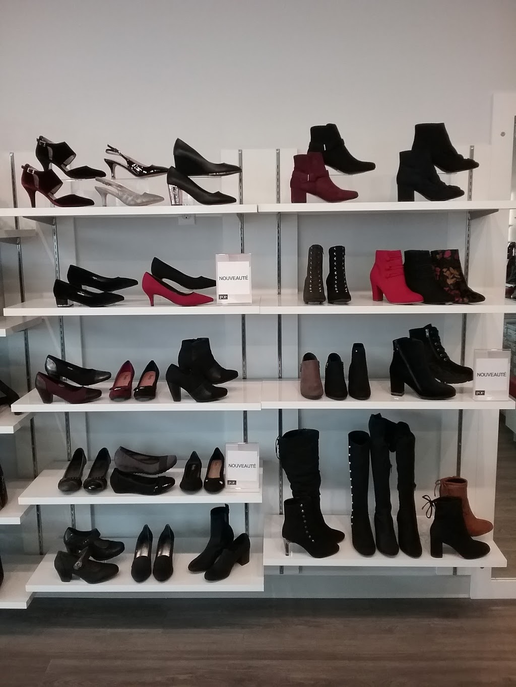 Chaussures Pop | 124 Rue Baby, Joliette, QC J6E 2V5, Canada | Phone: (579) 636-3660