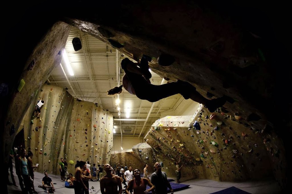 Climbers Rock Inc. | 5155 Harvester Rd #1, Burlington, ON L7L 6V2, Canada | Phone: (905) 633-7625