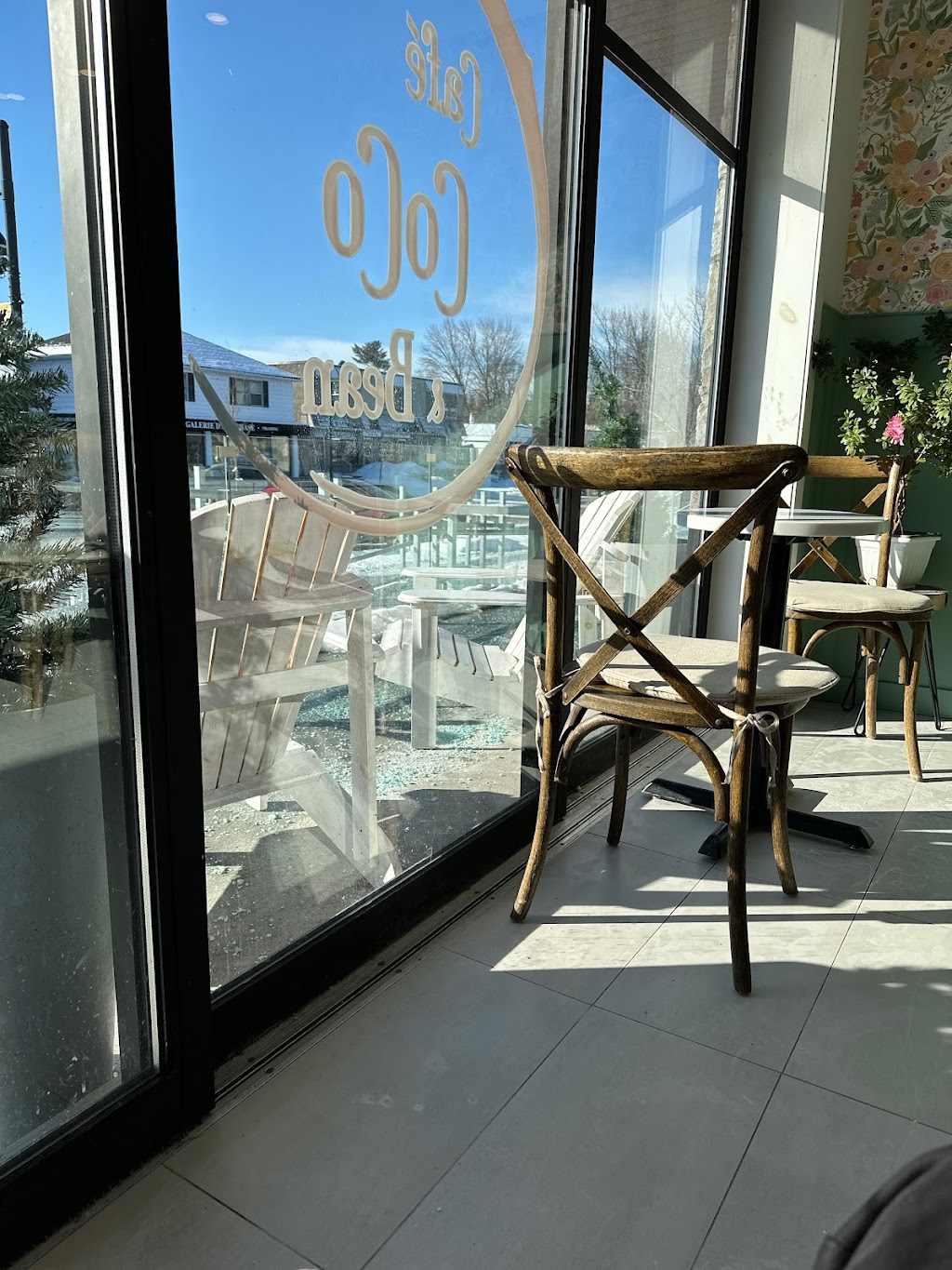 Café CoCo & Bean | 445 Bd Beaconsfield, Beaconsfield, QC H9W 4C2, Canada | Phone: (514) 505-2326
