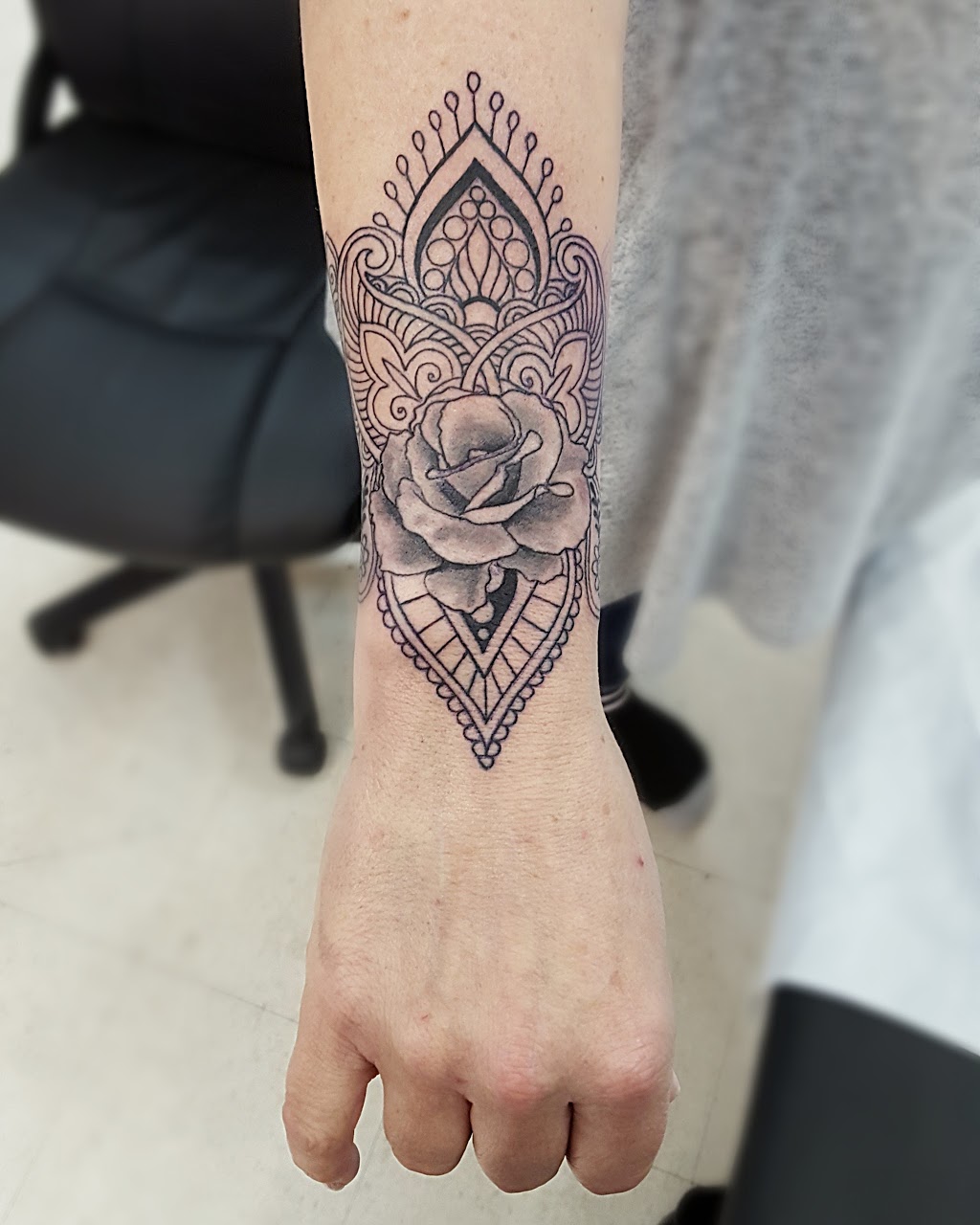 GRAPHIK INK | 3350 Dundas St W, Toronto, ON M6P 2A4, Canada | Phone: (416) 763-4545