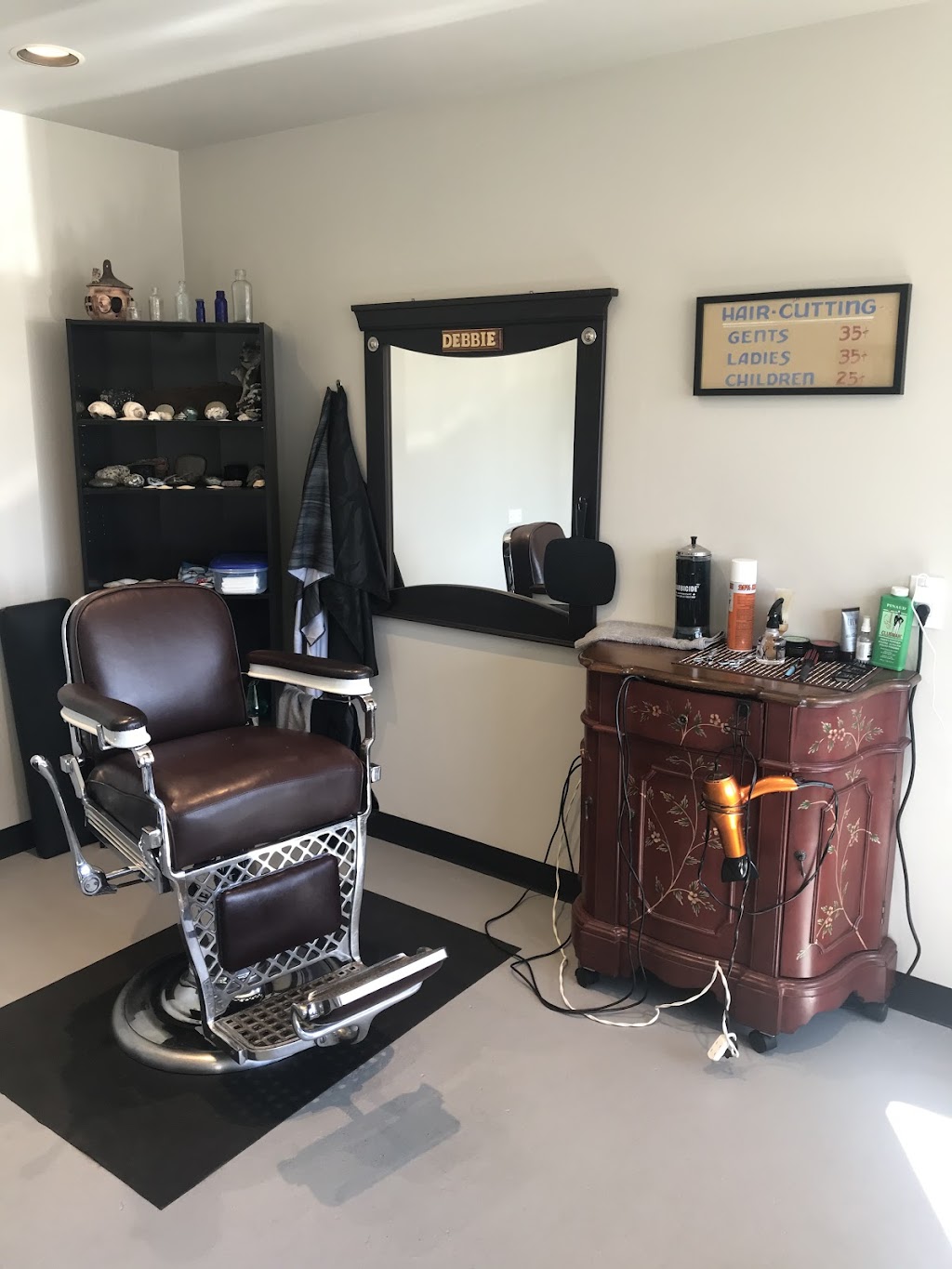 The Salty Scissor Barbershop | 3740 Trans-Canada Hwy #1, Cobble Hill, BC V0R 1L7, Canada | Phone: (236) 594-8581