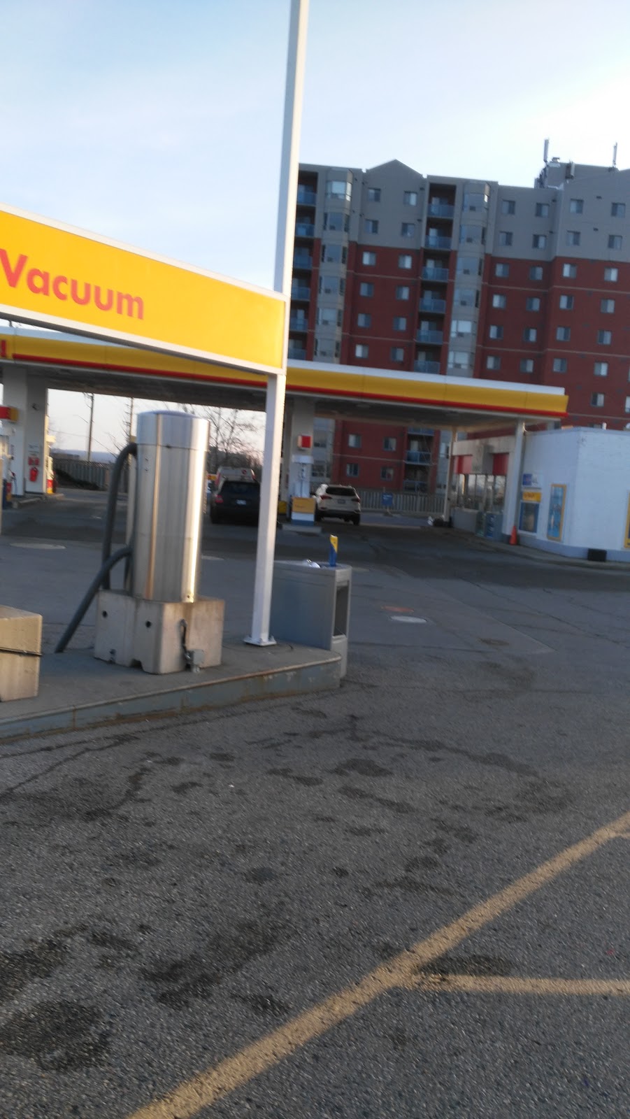 Shell | 880 Wonderland Rd N, London, ON N6G 4X7, Canada | Phone: (519) 657-7110