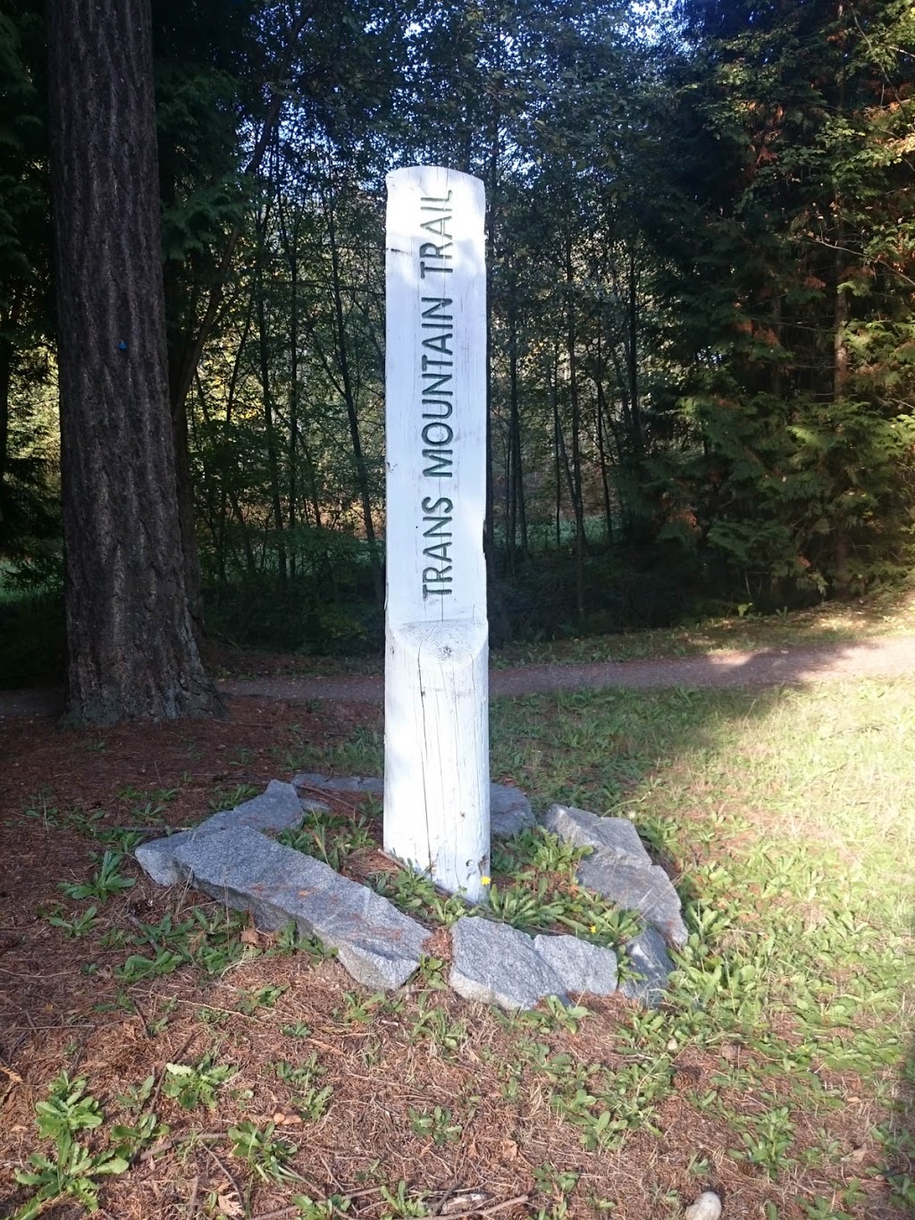 Trans Mountain Trail Start | 8650 Cinnamon Dr, Burnaby, BC V5A 4H7, Canada