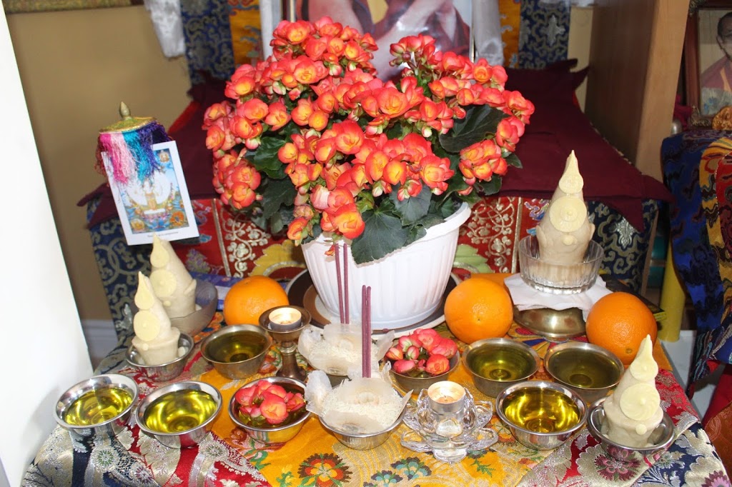 Centre de méditation bouddhiste tibétaine Paramita de Montréal ( | 2469 Rue Arcand, Montréal, QC H1N 3C2, Canada | Phone: (514) 433-0813