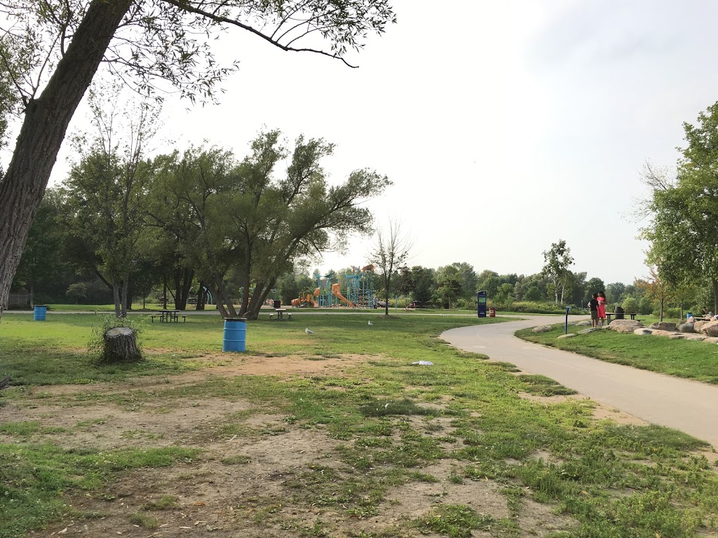 Innisfil Beach Snack Bar | 2 Innisfil Beach Rd, Innisfil, ON L9S 4E4, Canada