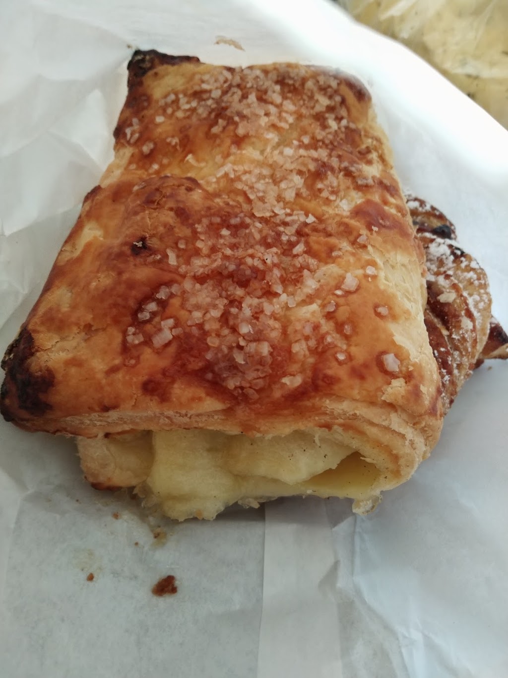 Britannia Italian Bakery | 5925 Grossbeak Dr, Mississauga, ON L5N 7X6, Canada | Phone: (905) 824-1924
