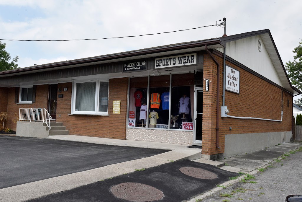 Jacket Cellar The | 3883 Main St, Niagara Falls, ON L2G 6B5, Canada | Phone: (905) 295-6060