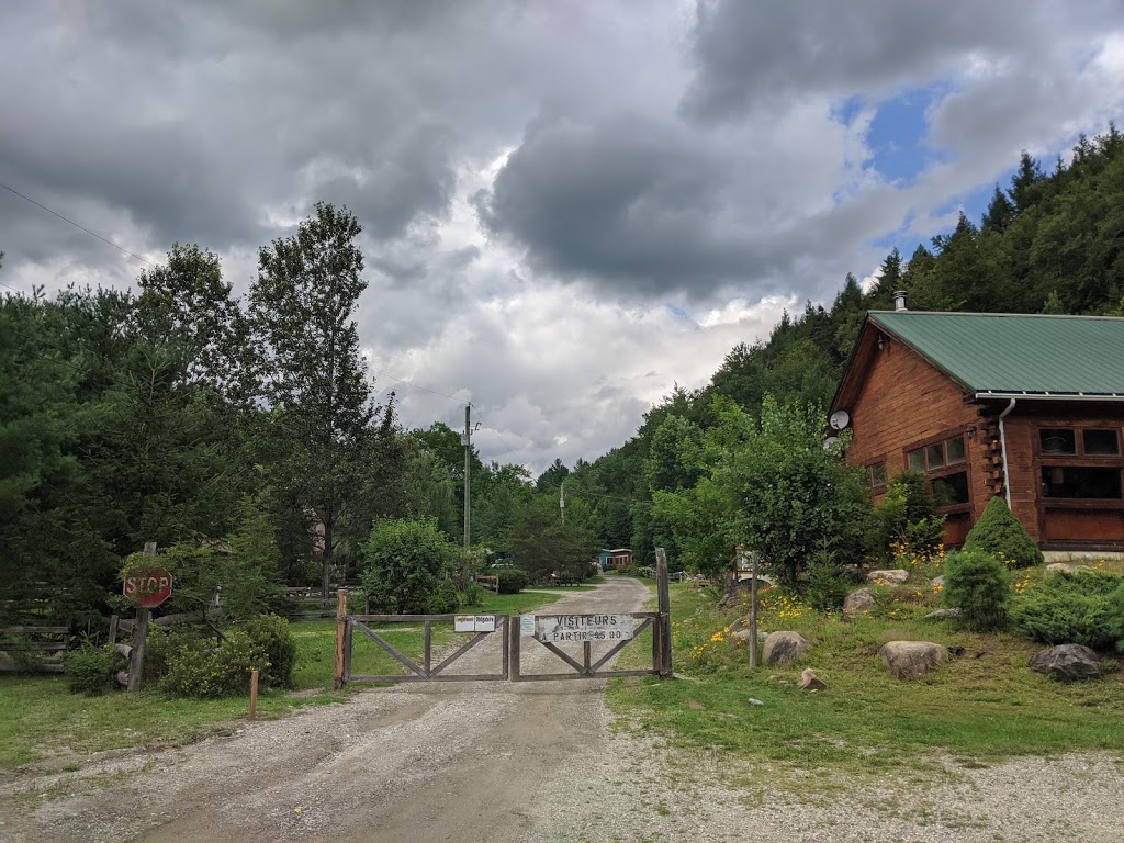 Happy Valley Mont Elan | 229 Chemin Gosford E, East Angus, QC J0B 1R0, Canada | Phone: (819) 832-2605