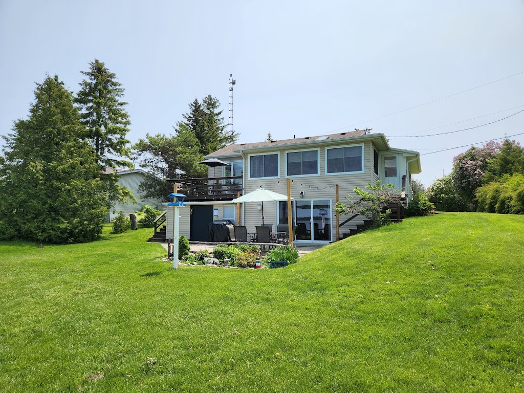 Hay Bay Lakehouse | 543 S Shore Rd, Greater Napanee, ON K7R 3K7, Canada | Phone: (905) 902-2568