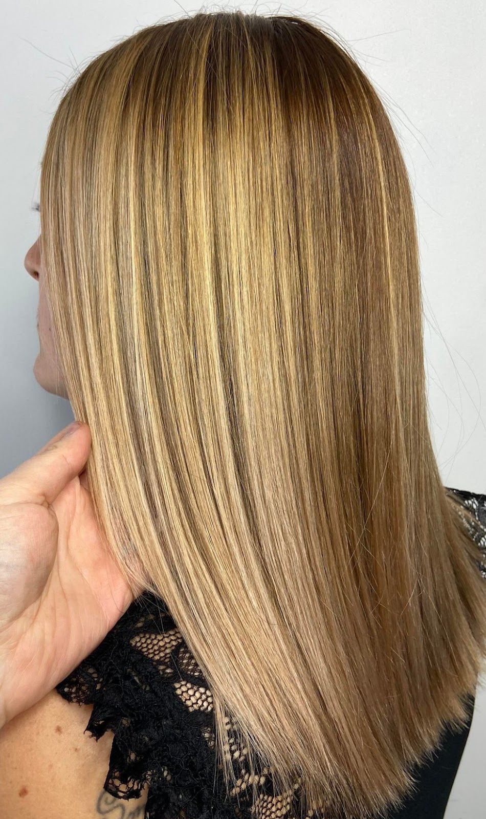 Mariem artiste coiffeuse | 1 Av. du Parc, Sainte-Clotilde-de-Beauce, QC G0N 1C0, Canada | Phone: (418) 427-5789