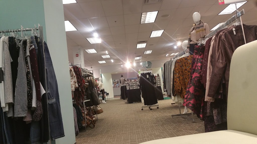Maurices | 1235 Main St N Space 106, Moose Jaw, SK S6H 6M4, Canada | Phone: (306) 691-0400