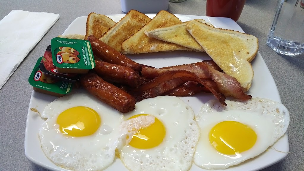 Country Corner Eatery | 357 Durham Rd W, Durham, ON N0G 1R0, Canada | Phone: (519) 369-3000