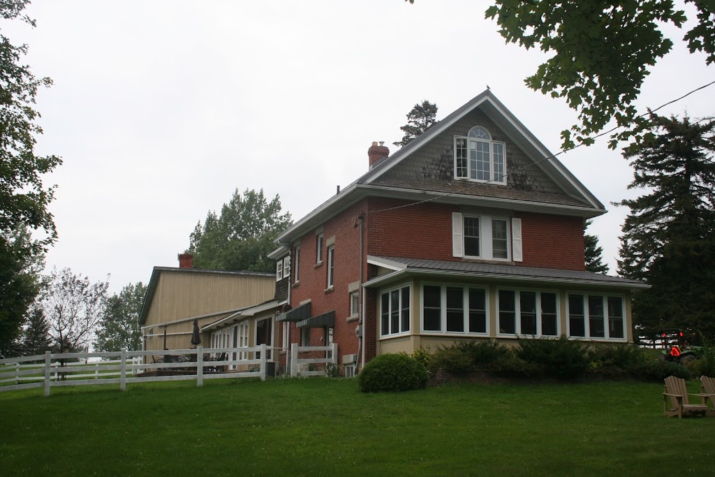 Silver Fox Farm | 873096 5 Line E, Mono, ON L9W 6A4, Canada | Phone: (647) 203-8348