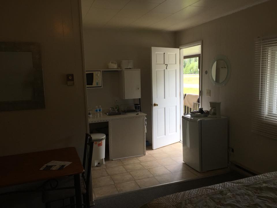 Yahk Motel & Campground | BC-3 & BC-95, Yahk, BC V0B 2P0, Canada | Phone: (250) 424-5556