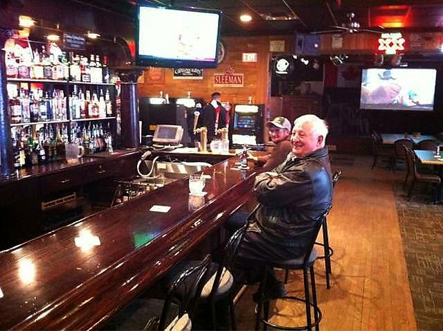 Texas Gate / Rockyview Hotel | 304 1 St W, Cochrane, AB T4C 1A5, Canada | Phone: (403) 932-6666