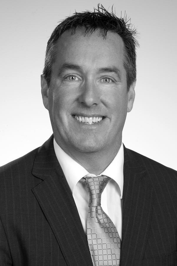 Edward Jones - Financial Advisor: Michael P Robertson | 1075 North Service Road Suite 102, Oakville, ON L6M 2G2, Canada | Phone: (905) 827-1845