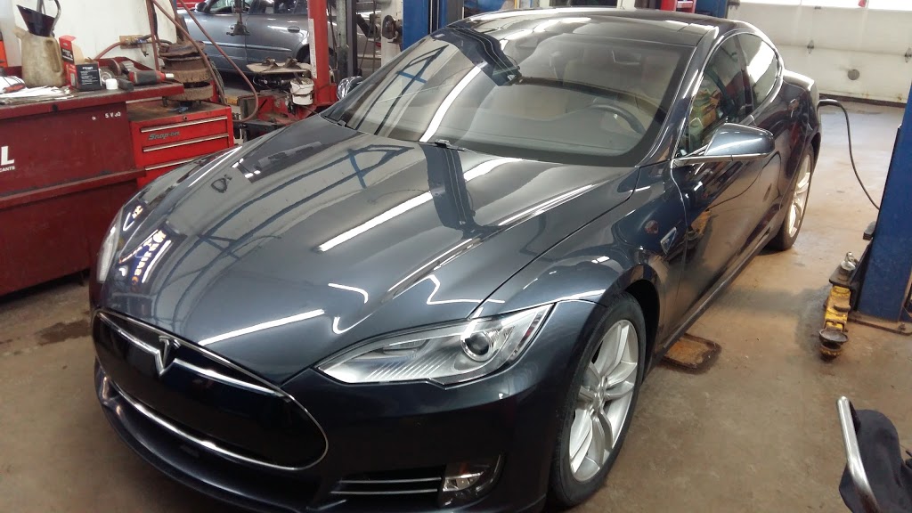 Autos du Monde | 3596 Rue de lHêtrière, Saint-Augustin-de-Desmaures, QC G3A 2L4, Canada | Phone: (418) 877-8400