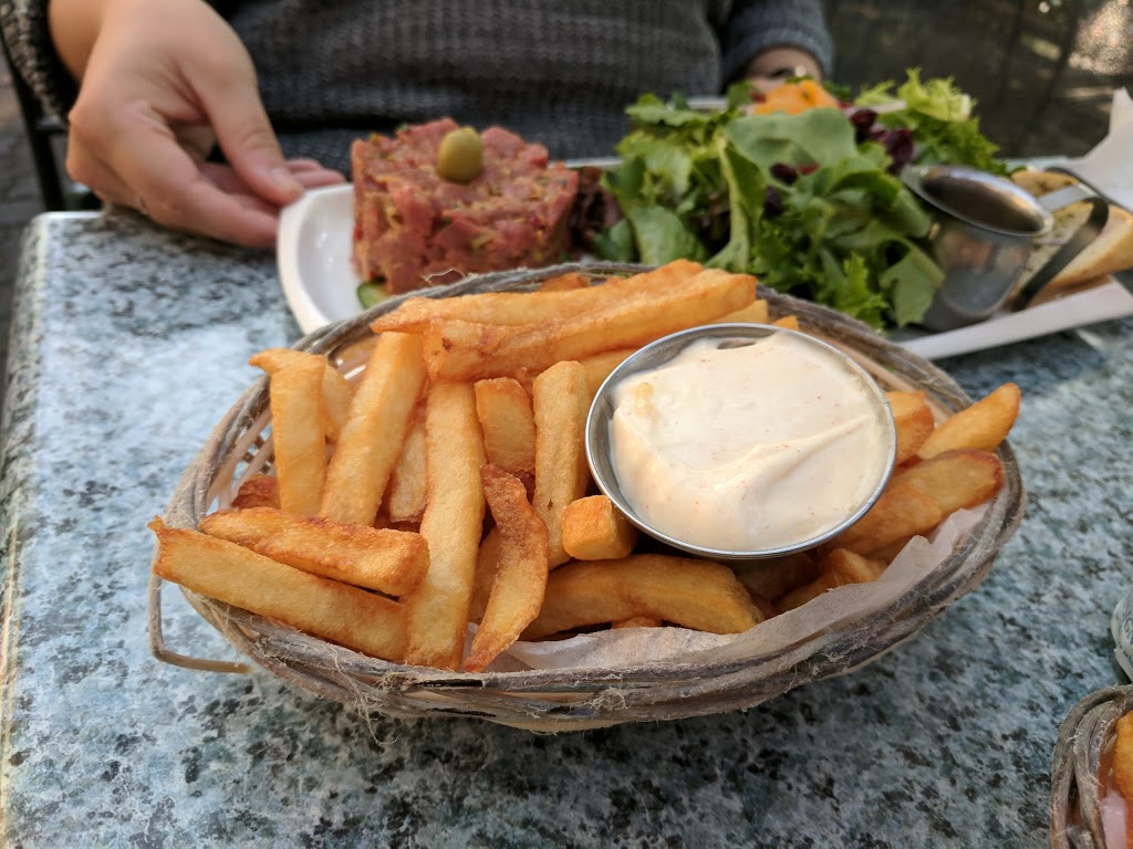 Bistro Des Bières Belges | 2088 Rue Montcalm, Saint-Hubert, QC J4T 2E2, Canada | Phone: (450) 465-0669