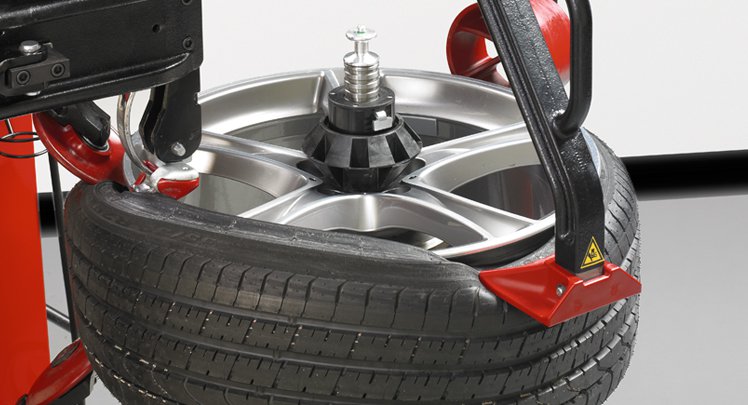 Emperium Tire | 547 Rue Guy, Laval, QC H7P 2P8, Canada | Phone: (438) 464-0589